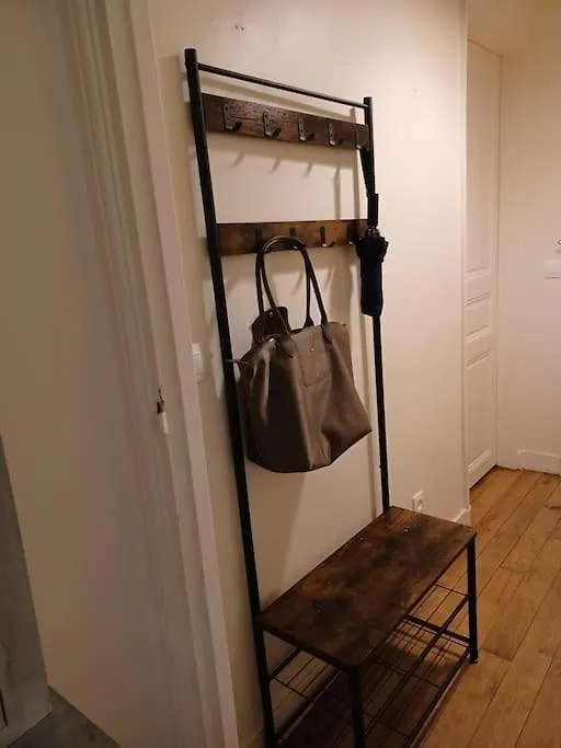 Lovely Apartment Living Room And Bedroom Near Eiffel Tower Unesco Paris